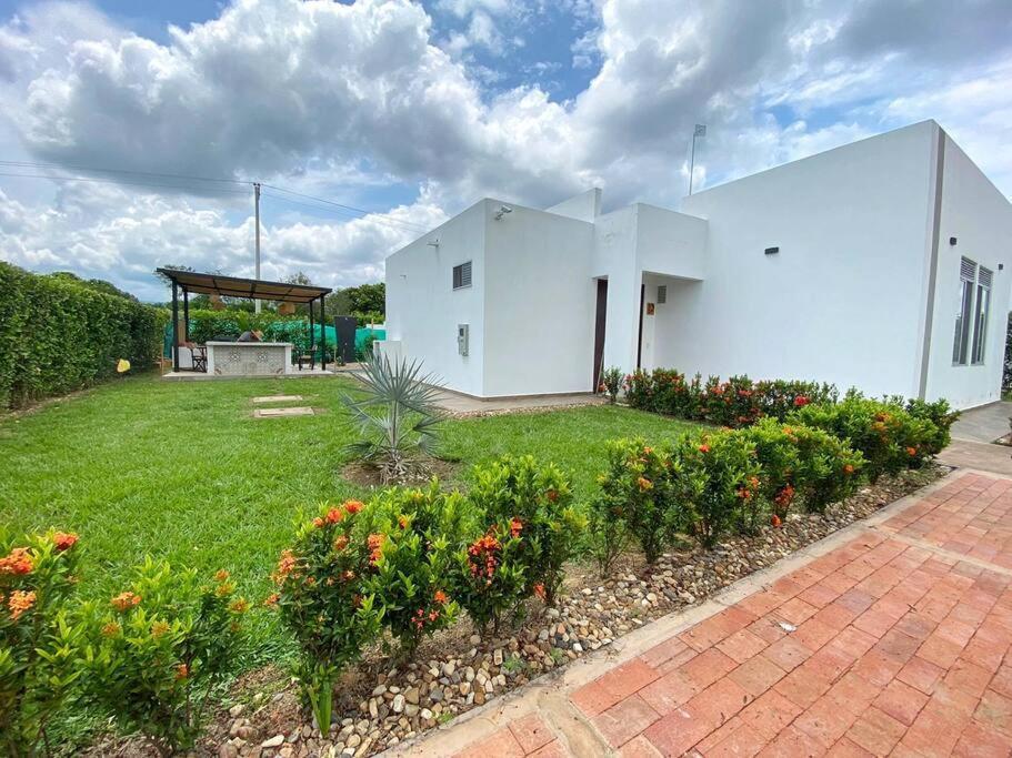 Вилла Casa Palma Roja Boutique , Piscina Privada Кармен-де-Апикала Экстерьер фото